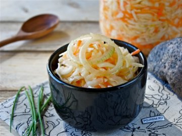 Супрун розповіла, чому бабусина квашена капуста повинна бути у кожному холодильнику