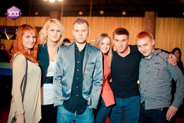 Фото з відкриття клубу «ХХІ століття»