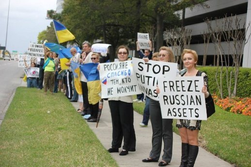 Проти агресії Росії вийшли на мітинги в 27 країнах світу. ФОТО