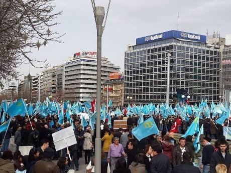 Проти агресії Росії вийшли на мітинги в 27 країнах світу. ФОТО