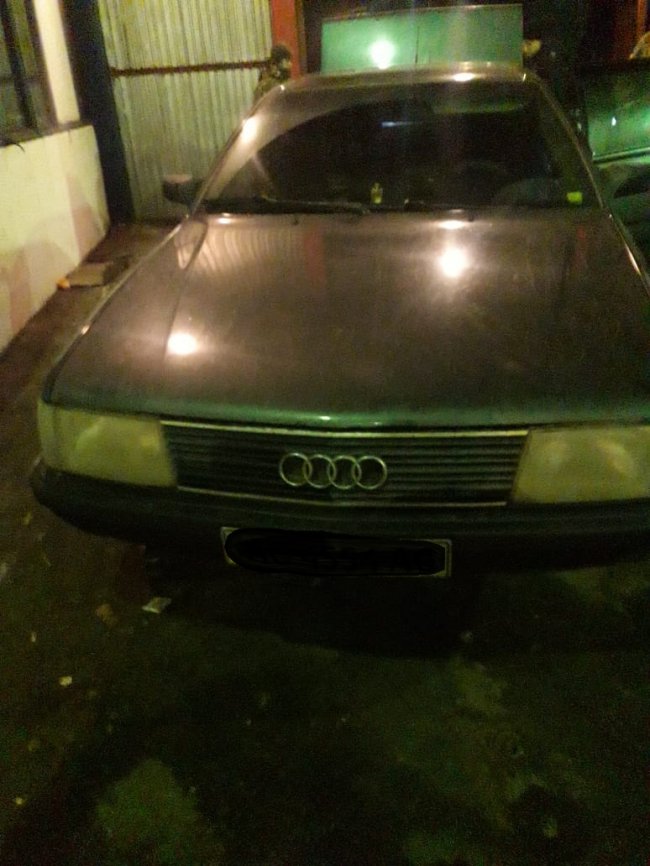 На волинському пункті пропуску затримали автомобіль, набитий цигарками. ФОТО