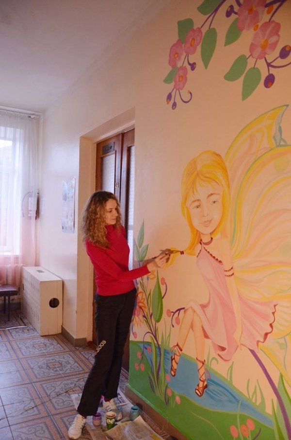 Ковельську дитячу поліклініку розмалювали