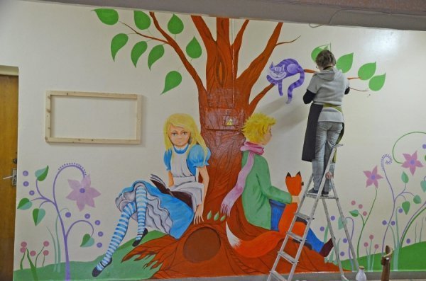 Ковельську дитячу поліклініку розмалювали