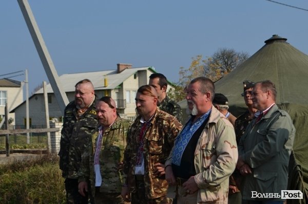 На Волині козаки і монахи допомагали воякам. ФОТО