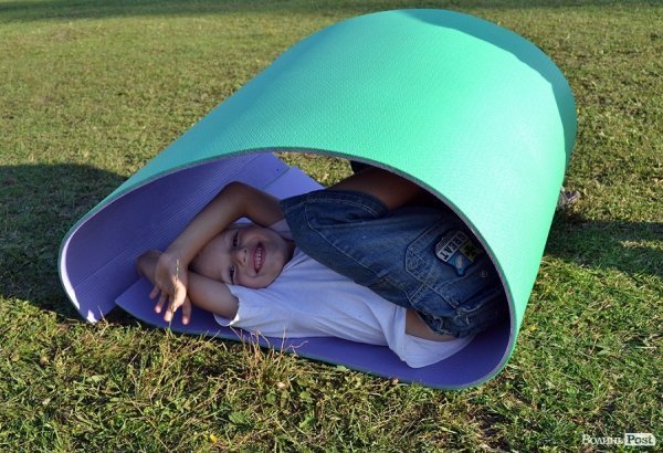 Діти  і «Бандерштат». ФОТО