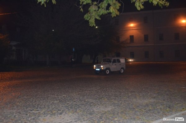 Автомайдан у Луцьку зустрічали вогняним шоу. ФОТО