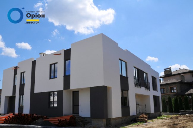 Перші квадрохауси у Луцьку: у ЖК «Оріон» кипить робота. ФОТО*