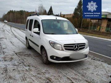 Водій, який гнався трасою Ковель-Ягодин, намагався відкупитись від патрульних