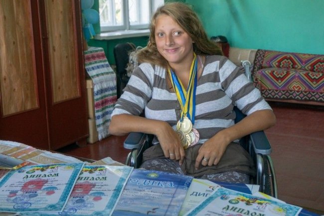 Він став для неї ногами: зворушлива історія кохання подружжя волинян. ФОТО