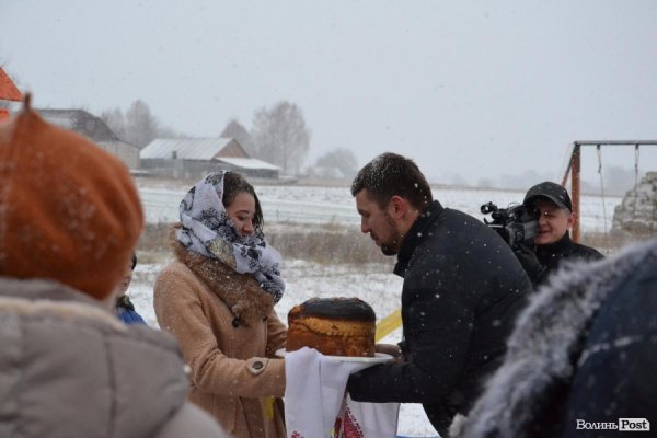 Гузь відкривав майданчики в окрузі попри снігопади*