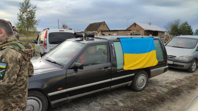 На Рівненщині попрощалися з Героєм з Волині Віталієм Костюком