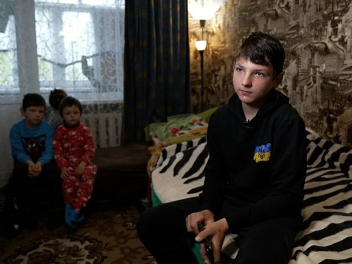 На Чернігівщині семикласник самотужки знешкодив російський дрон, щоб урятувати менших братів і сестер