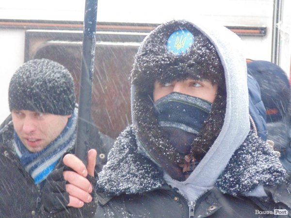 Віче на луцькому Євромайдані. ФОТО