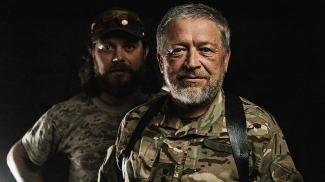 Юрій Хомич з сином військовослужбовцем.