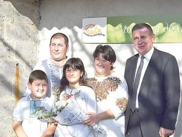 Атовець з дружиною відкрили на Волині молочну ферму