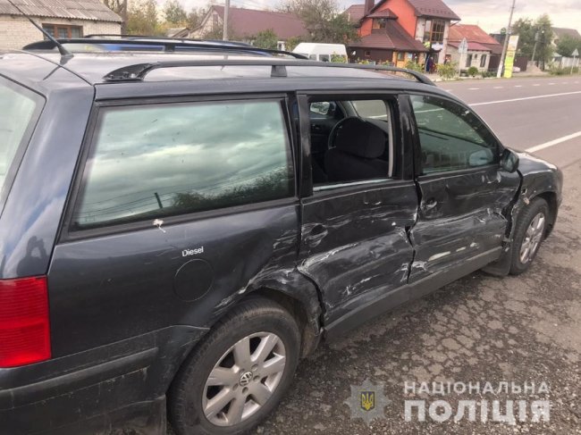 У селі під Луцьком зіткнулись два легковики. ФОТО