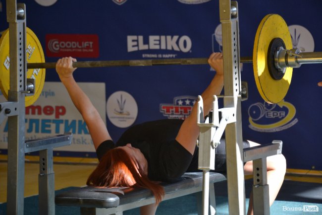 У Луцьку змагались пауерліфтери-ветерани. ФОТО