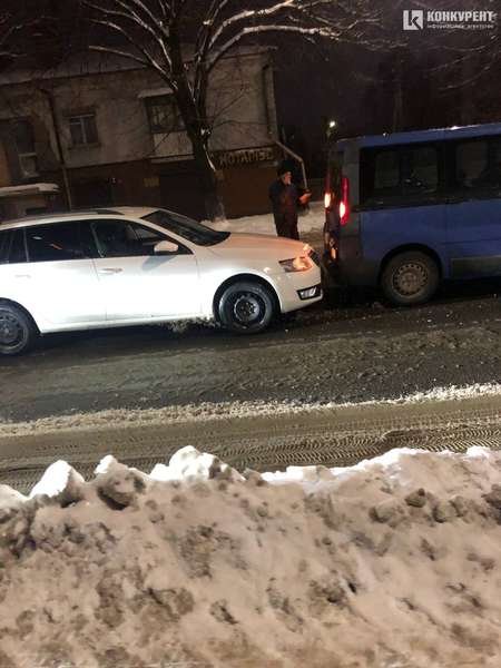 Аварія ускладнила рух магістральною вулицею у Луцьку