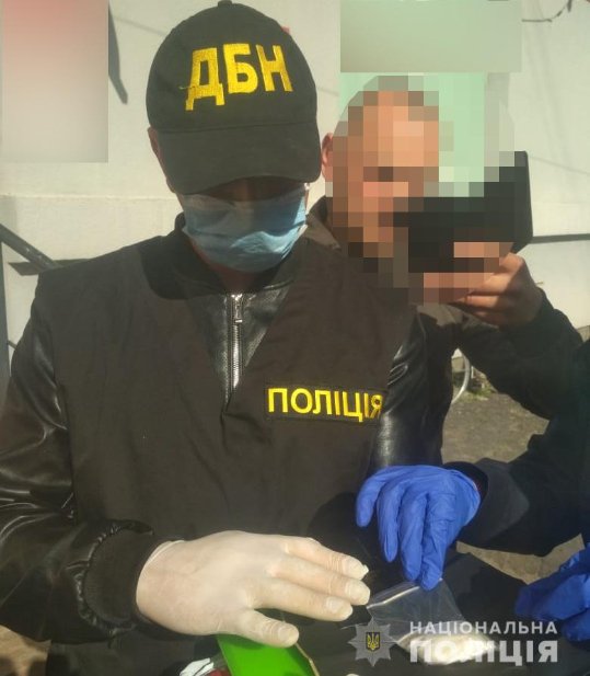 На Волині затримали 18-річного хлопця з психотропами