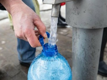 У Луцьку пропонують облаштувати мережу свердловин з ручними водозабірними колонками