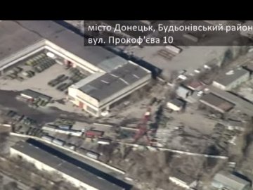 Де у Донецьку бойовики ховають танки. ВІДЕО