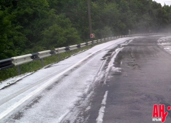 Крим засипало градом. ФОТО