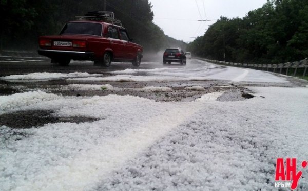 Крим засипало градом. ФОТО
