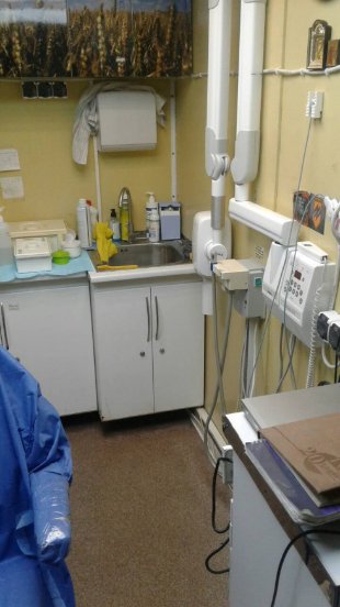 «ТриЗуб Дентал»: стоматолог з Волині безкоштовно лікував українських бійців у Маріуполі. ФОТО