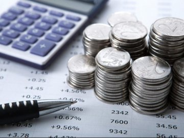 Ремонт ліфтів, перевезення пільговиків та сіль на зиму: як «перекроять» бюджет Луцька