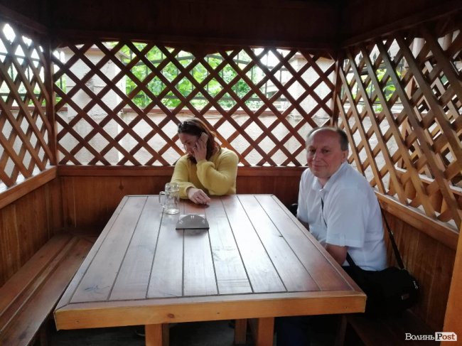 Луцькі учасники «кремлівського шабашу» відпочивали в пивбарі