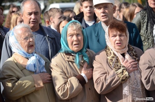 У Луцьку вшанували першого Президента України. ФОТО 