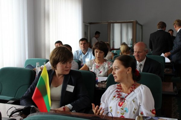 У Луцьк з’їхалися мери міст з України, Грузії, Швеції і Польщі. ФОТО