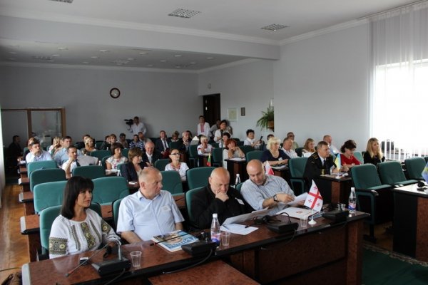 У Луцьк з’їхалися мери міст з України, Грузії, Швеції і Польщі. ФОТО