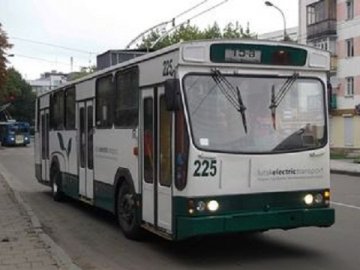 Скільки у Луцьку «заробляють» тролейбуси