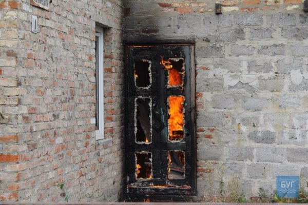 У Володимирі-Волинському горів будинок. ФОТО. ВІДЕО
