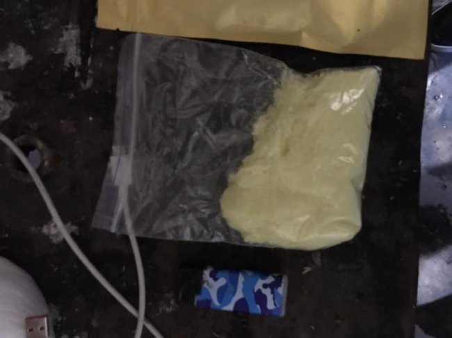 Лучанин облаштував нарколабораторію у себе вдома