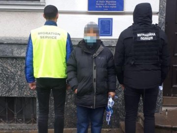 З Волині видворять узбека-нелегала