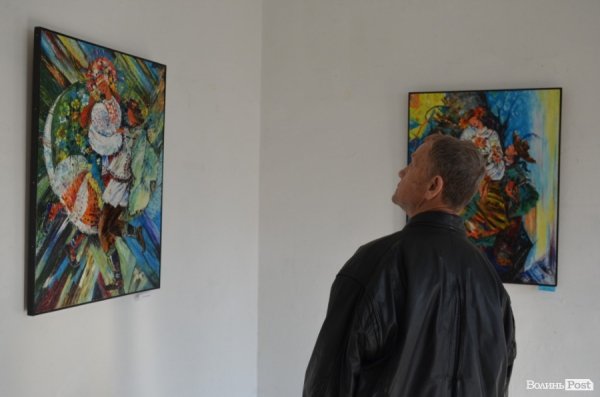 Коли полотна танцюють: у Луцьку відкрили виставку картин «в чотири руки». ФОТО