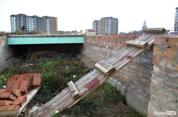 Як будують нову школу в Луцьку. ФОТО