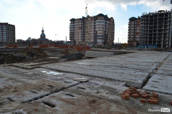 Як будують нову школу в Луцьку. ФОТО
