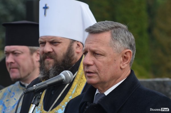 В Гаразджі освятили пам’ятники Героїв, які загинули в АТО. ФОТО