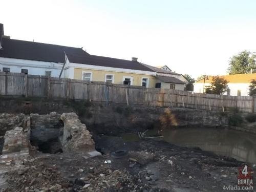 У Луцьку підтопило підземелля. ФОТО