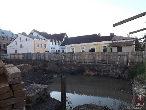 У Луцьку підтопило підземелля. ФОТО