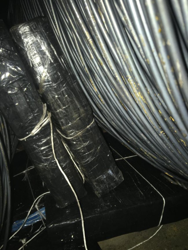 Через Волинь контрабандисти хотіли перевезти цигарки у вантажному поїзді до Польщі. ФОТО