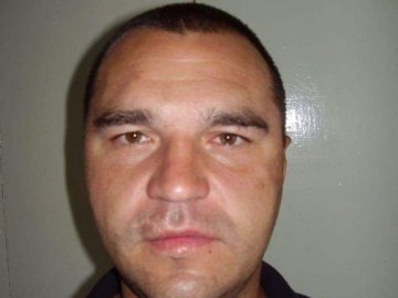 На Волині розшукують небезпечного злочинця