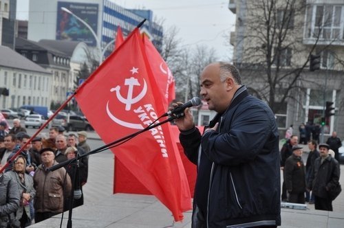 Комсомолка-активістка з Луганська полюбляє публікувати відверті фото