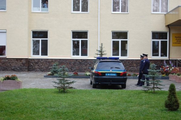 Стало відомо, що покажуть президенту в лікарні. ФОТО