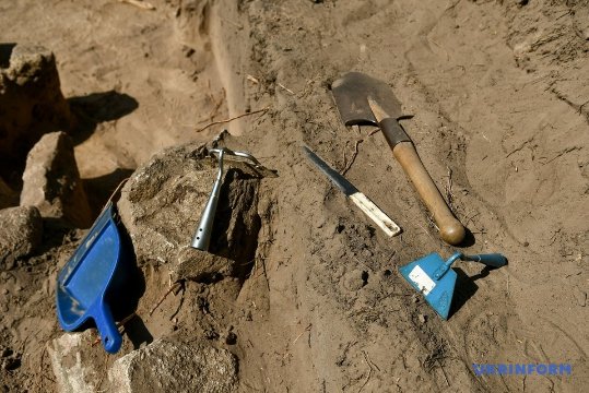 На Хортиці археологи знайшли святилище, якому майже 5000 років. ФОТО