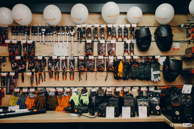 20% знижки – на всі товари: у Рожищі відкрили салон «Dnipro-M». ФОТО*