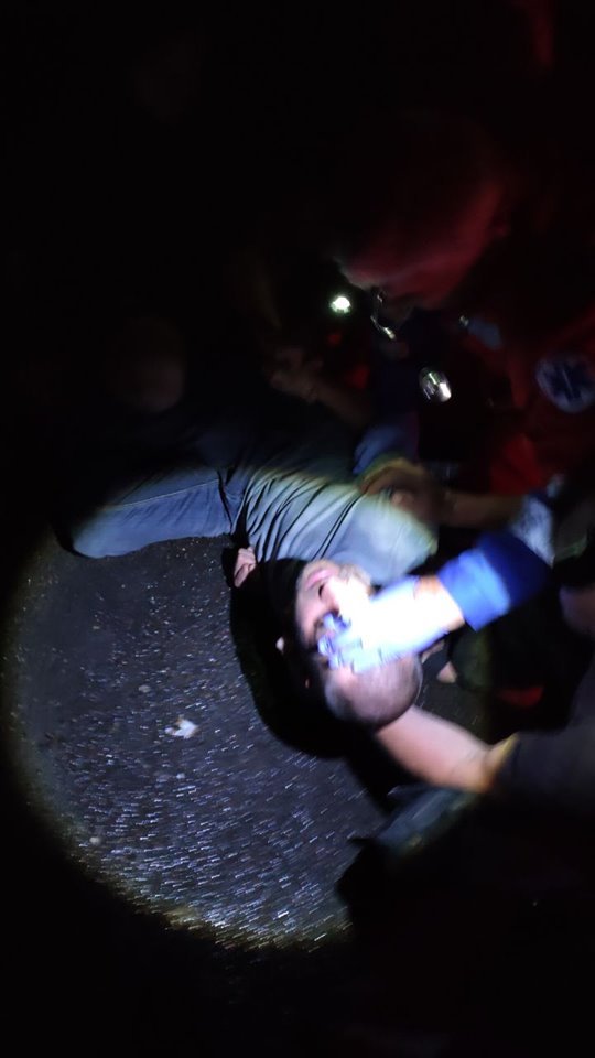 Вночі у Луцьку активісти врятували п'яного чоловіка з приступом епілепсії. ФОТО